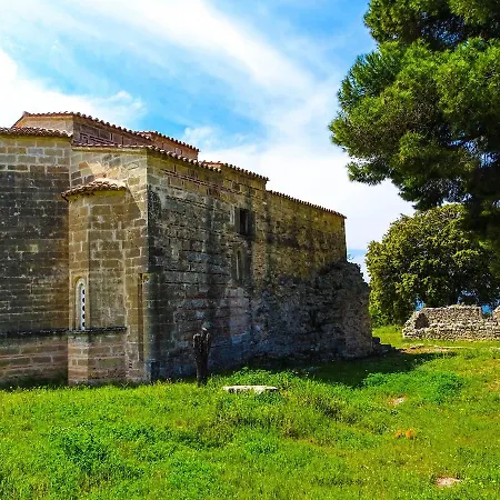 Elizabeth * Theologos (Phthiotis)